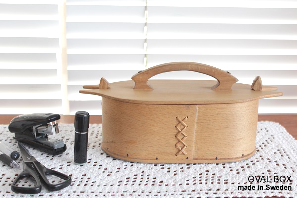 スウェーデン　ヴィンテージのオーバルトレイ/ブレッドケース スウェーデン ヴィンテージのオーバルトレイ/ブレッドケース