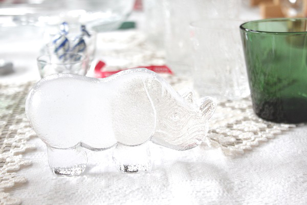 Royal Krona ガラスのサイ by Lisa Larson