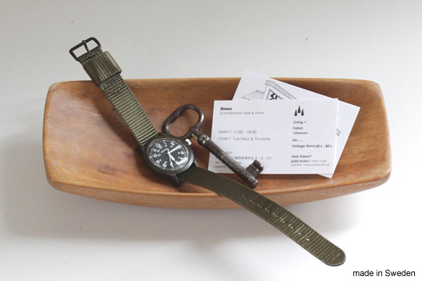 北欧ビンテージ トレイ削りだしのトレイ