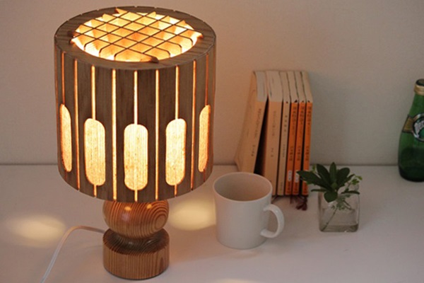 北欧ヴィンテージ 照明 Wooden シェード 卓上ランプ / 木製