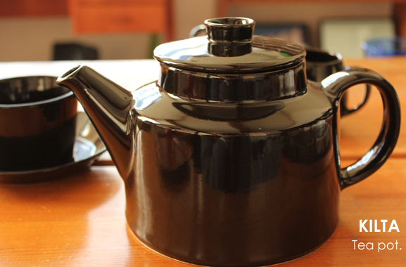 ARABIA KILTA ティーポット（ブラック）