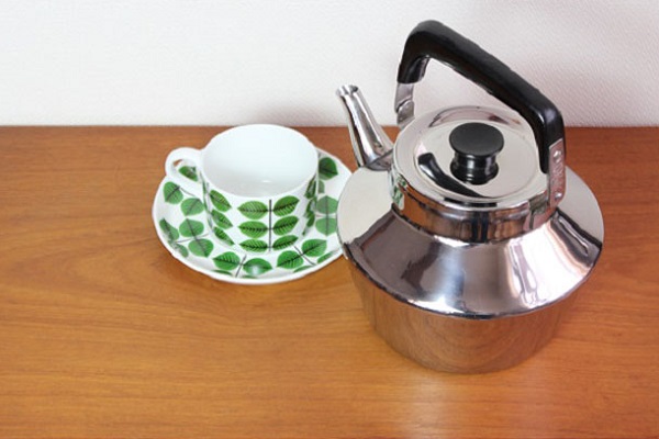 Modernakok社 ステンレスケトル 2.0L