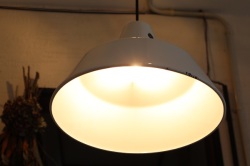 Louis Poulsen 琺瑯ランプ 35cm（送料無料）